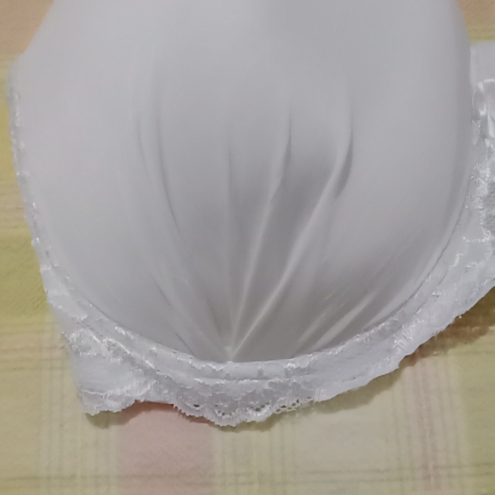 Plus size bra - Picture 3 of 6